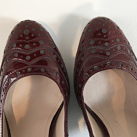 Joan & David Patent Leather Perforated Pumps - Picture 5 of 8